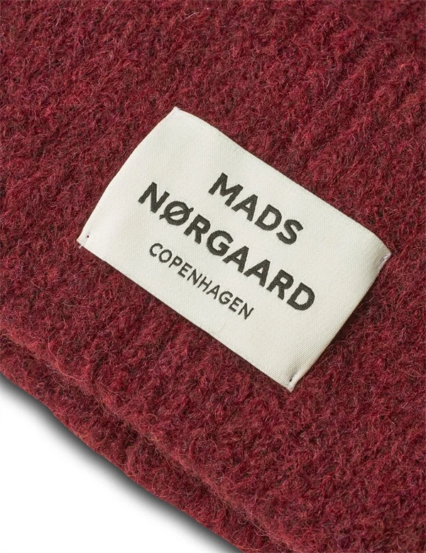 Mads Nørgaard - Anju hat Winery