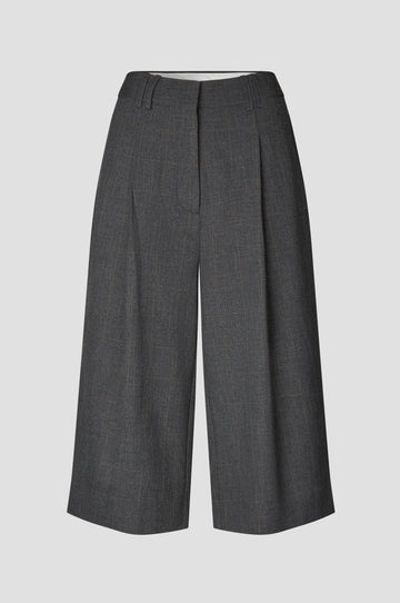 Second female - Anjou cropped trousers