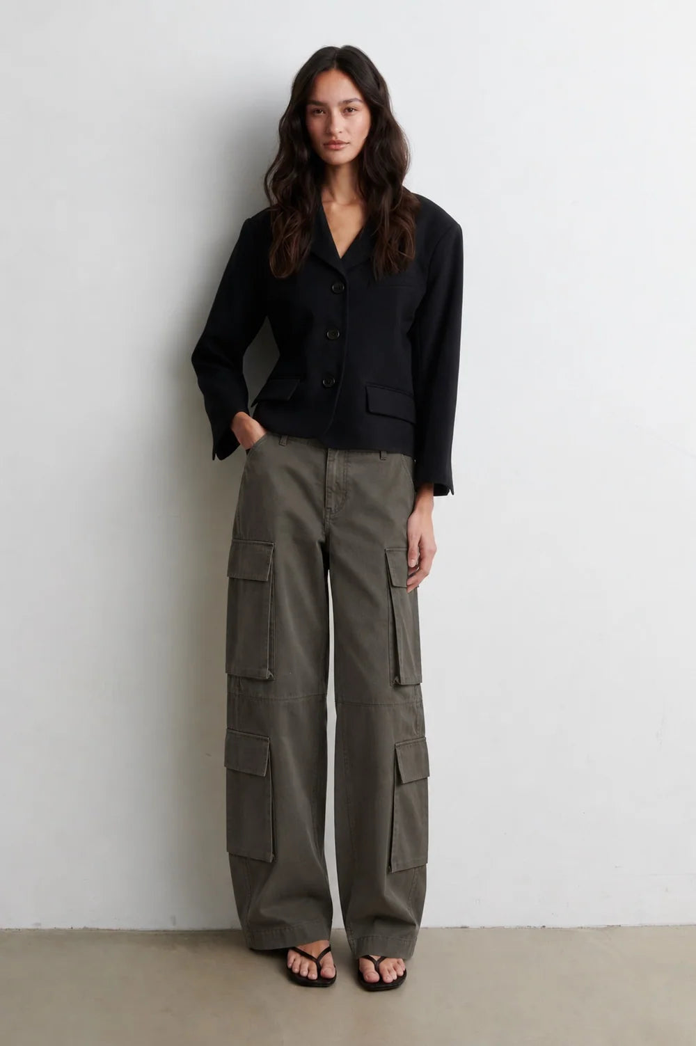 Second female - Evara cargo trousers Tea leaf
