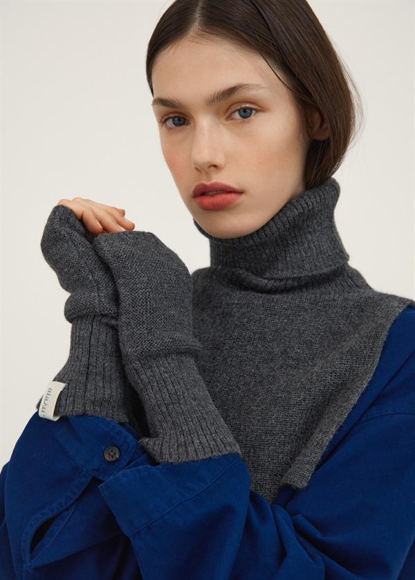 Aiayu - Carmencita Gloves Black