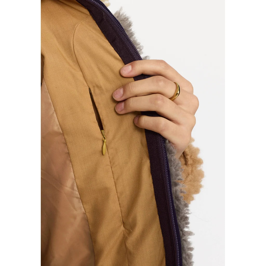 Selfhood - Chunky block teddy Beige