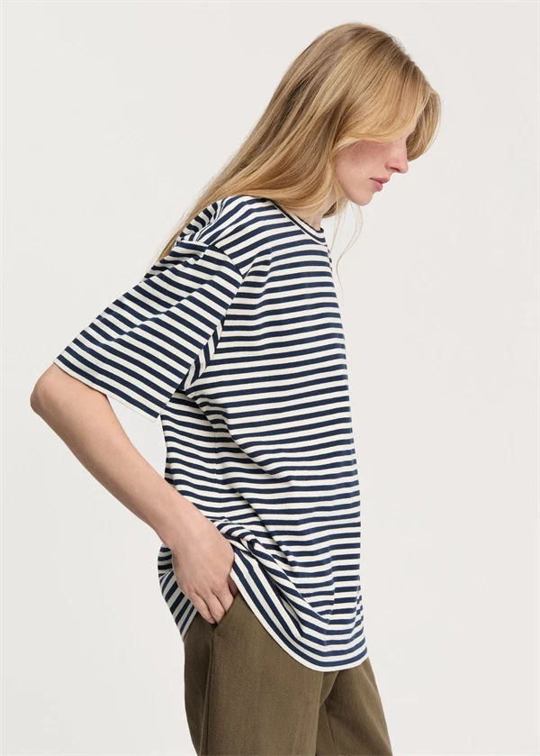 Aiayu - Lui circular striped tee Mix night
