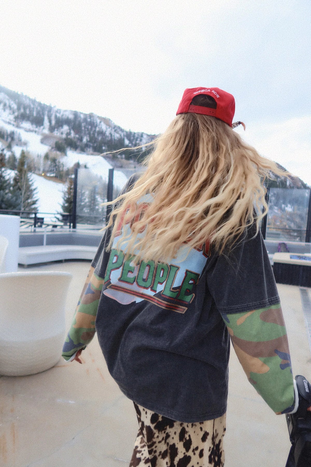 Sabbi - The pow pow LS tee