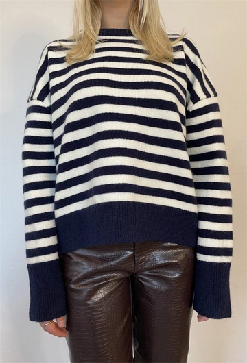 Boii - Olol O-neck navy/off white