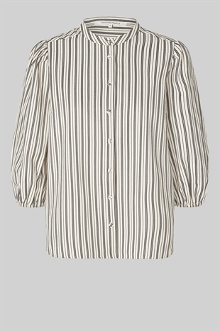 Second female -  Serifa shirt