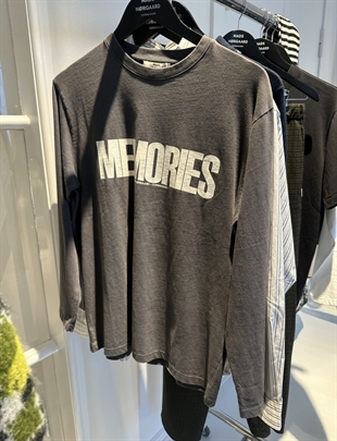 Mads Nørgaard - Jerry tee LS Washed black