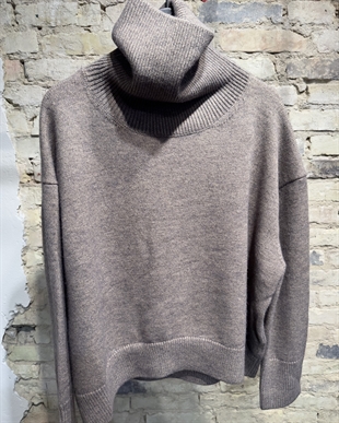 Boii - Olga t-neck Dark melange