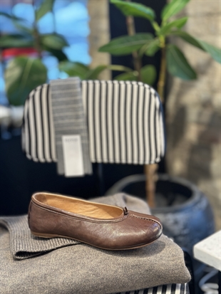 Pavement - PAkenny Brown