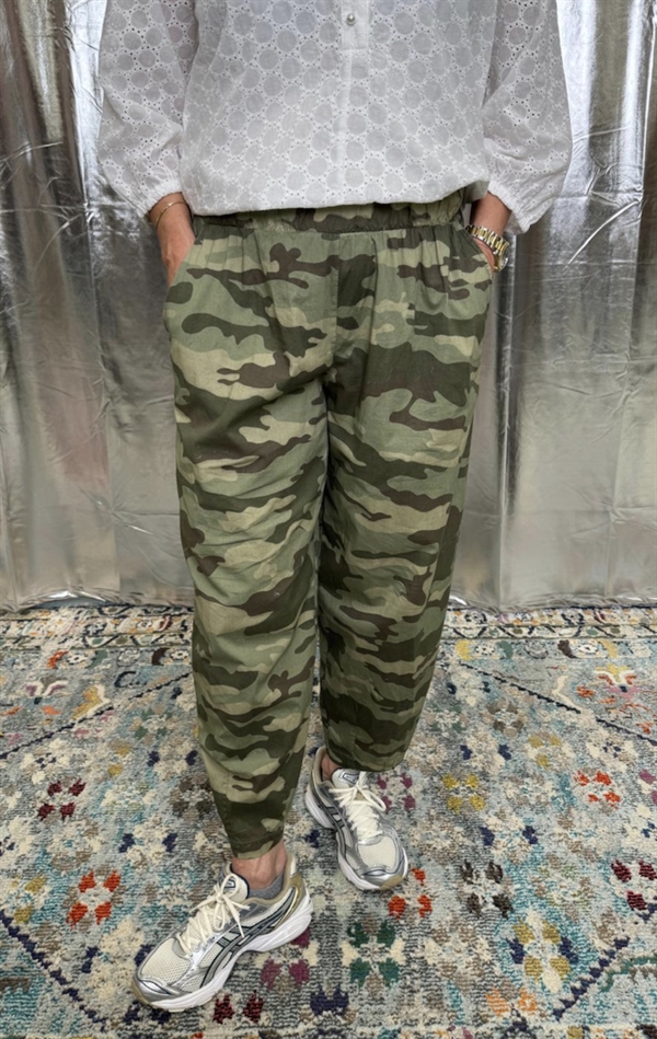 Black colour - Bcabbie barrel pants Camouflage
