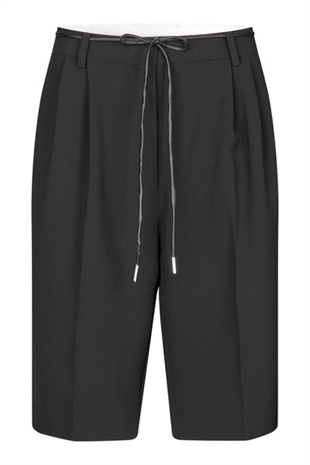 Second female - Fique string shorts 