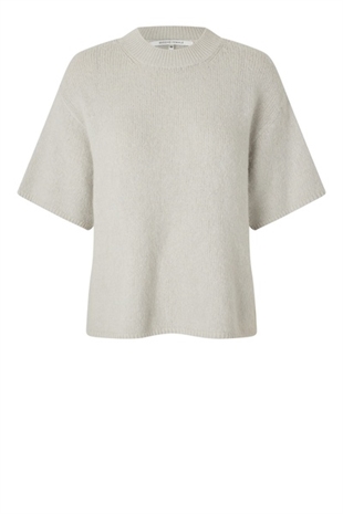 Second female -  Wanda knit O-neck